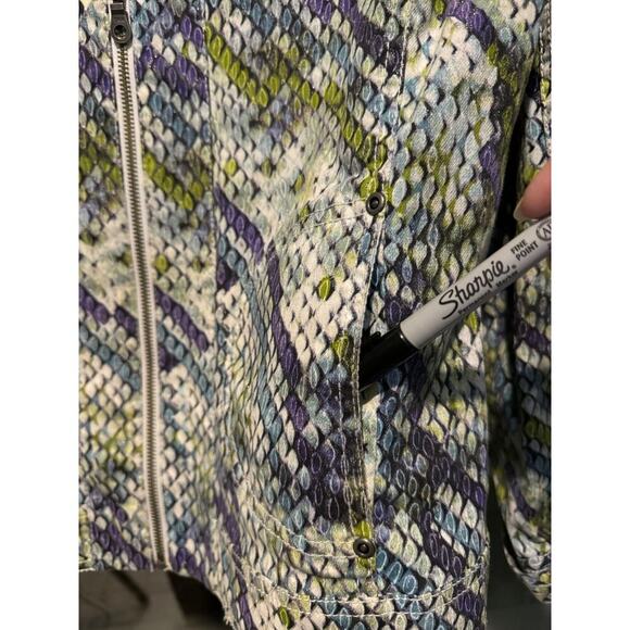 Mob jacket with reptile design by Chicos 2 (10). - Picture 11 of 13